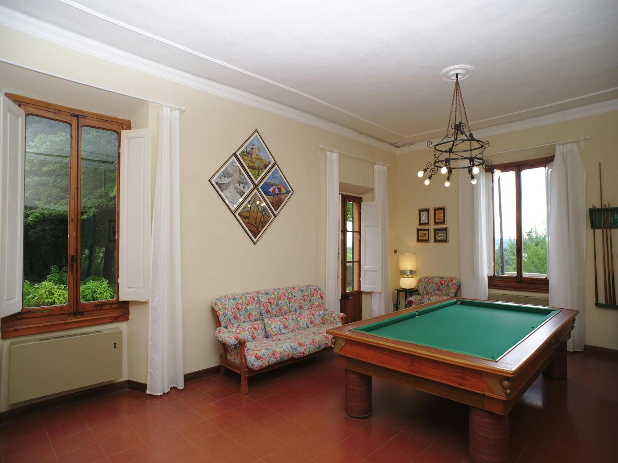 Lovely Holiday Home In Montefiridolfi With Hill View ภายนอก รูปภาพ