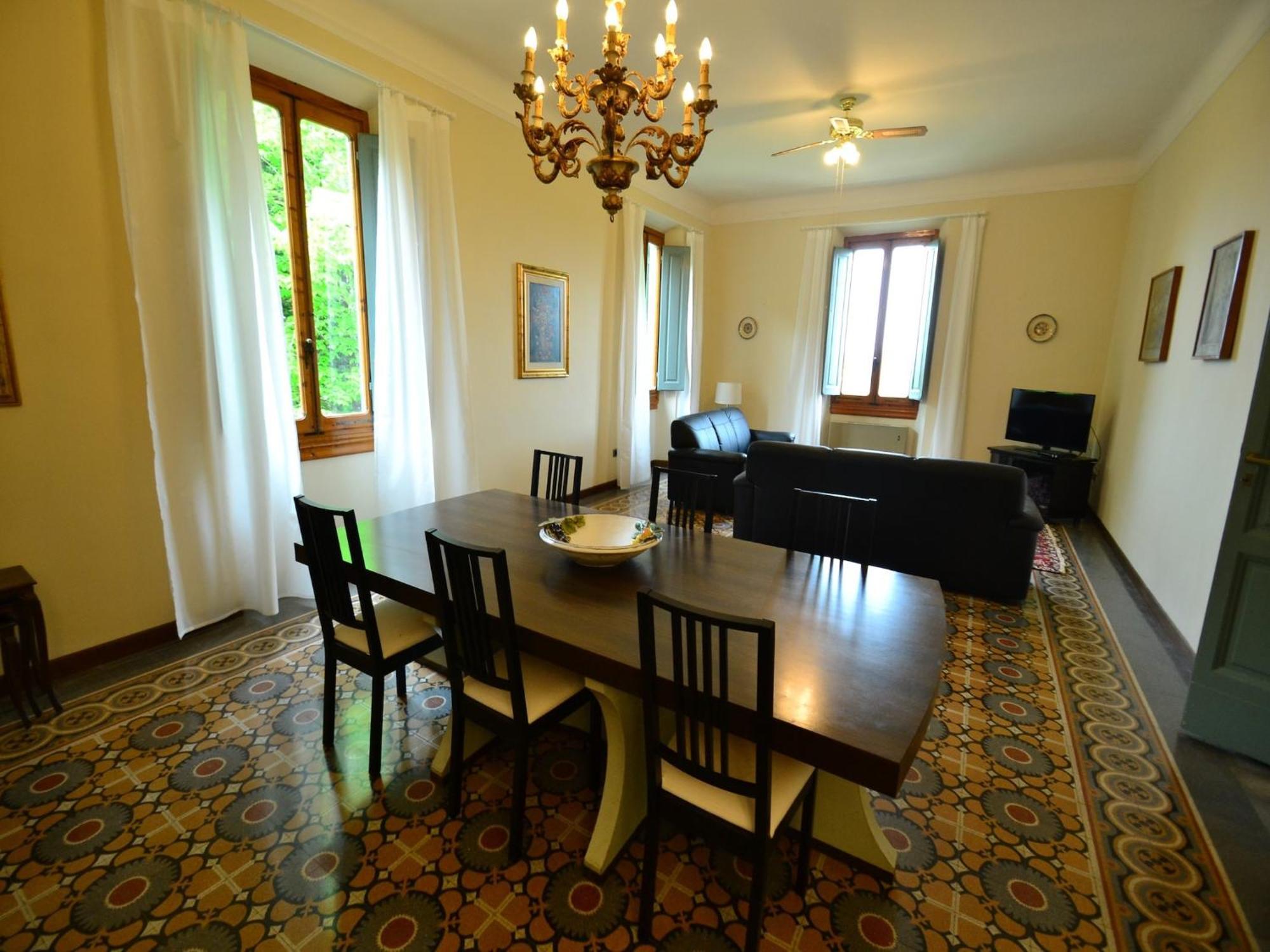 Lovely Holiday Home In Montefiridolfi With Hill View ภายนอก รูปภาพ