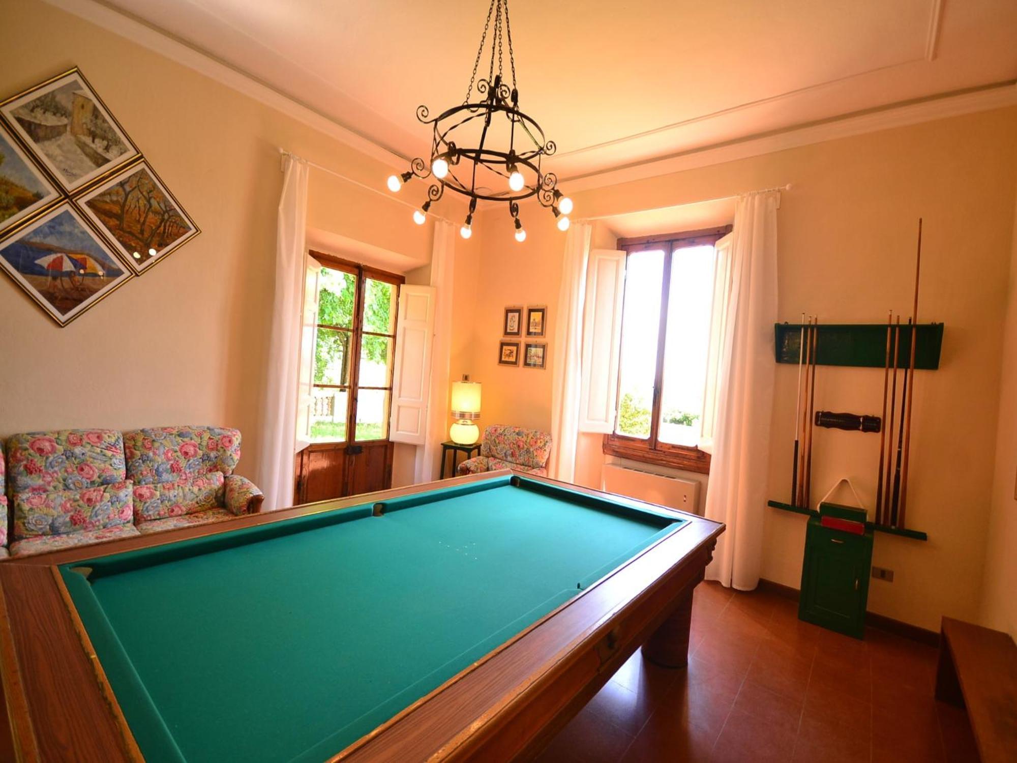 Lovely Holiday Home In Montefiridolfi With Hill View ภายนอก รูปภาพ